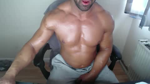 TheMuscleFactory online show from October 10, 3:33 pm