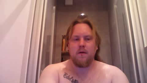 thenewdude1992 online show from May 2, 7:30 pm