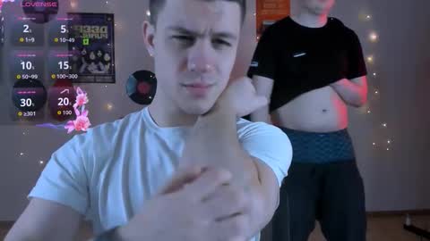 Snapshot of theo_drift chatting on February 19, 8:27 pm theo_drift online show from February 19, 8:27 pm