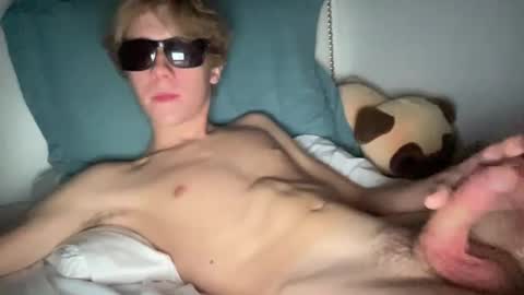 Theo Palm online show from December 4, 3:15 am