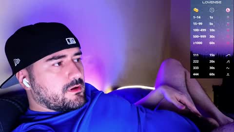 Snapshot of theoravi chatting on December 27, 3:20 am Theo Ravi online show from December 27, 3:20 am