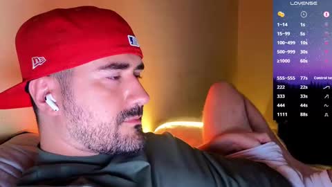 Snapshot of theoravi chatting on November 13, 3:49 am Theo Ravi online show from November 13, 3:49 am