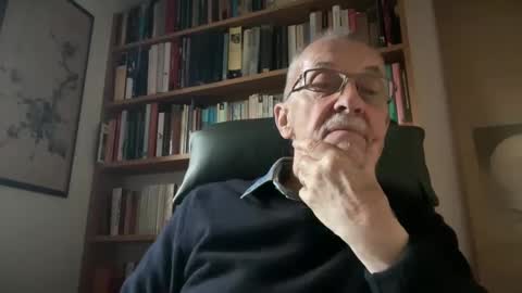 theowlandthe online show from February 26, 12:03 pm