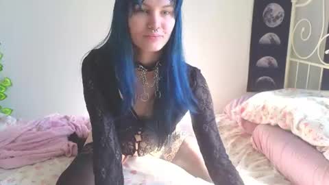 Snapshot of thepasssiflora chatting on August 3, 6:34 am Vanessa online show from August 3, 6:34 am