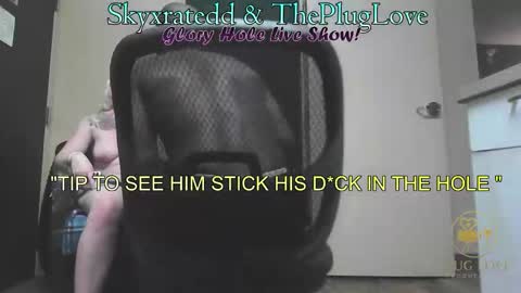 Snapshot of thepluglove chatting on March 31, 10:54 pm The Plug Love Friends online show from March 31, 10:54 pm