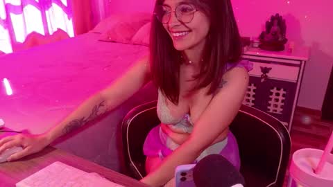 Amy online show from November 2, 7:05 pm