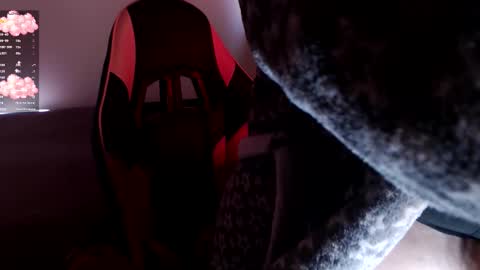 Snapshot of theprojectsara1 chatting on February 5, 2:11 pm Sara online show from February 5, 2:11 pm