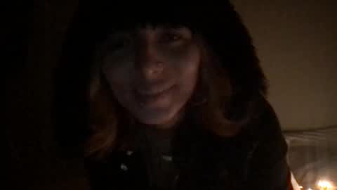 Snapshot of therain222 chatting on December 5, 6:44 am therain222 online show from December 5, 6:44 am