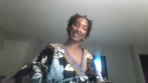 therayerevealed online show from December 22, 6:05 pm