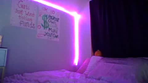 therealbabygofficial online show from November 1, 1:40 am