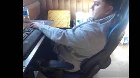 Snapshot of therealbigcheese0695 chatting on February 22, 3:03 pm therealbigcheese0695 online show from February 22, 3:03 pm