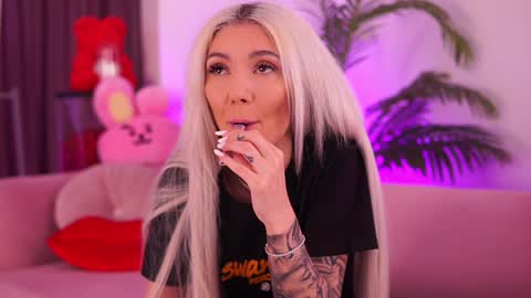 Deea  online show from January 10, 3:48 pm