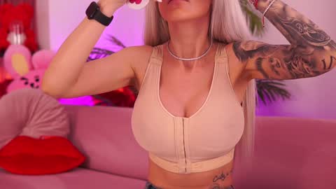 Deea  online show from March 6, 8:41 am