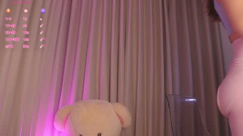    online show from April 21, 11:40 pm