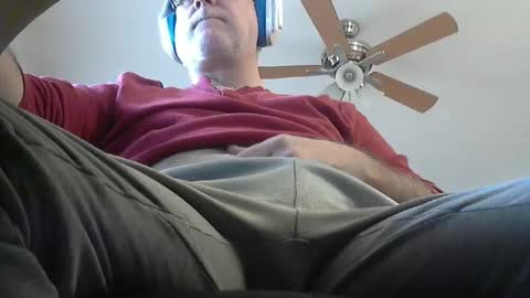 Snapshot of thereisnospoon1970 chatting on December 15, 7:21 pm Neo online show from December 15, 7:21 pm