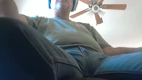 Snapshot of thereisnospoon1970 chatting on November 15, 6:04 pm Neo online show from November 15, 6:04 pm