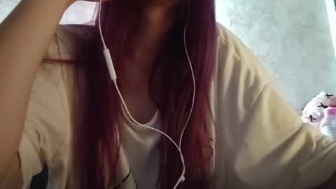 Snapshot of theresarichardson chatting on June 15, 9:44 am Sophie online show from June 15, 9:44 am