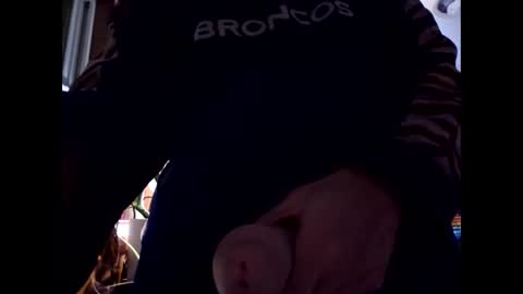 Snapshot of therizzler_1_of_1 chatting on December 5, 7:49 am therizzler_1_of_1 online show from December 5, 7:49 am