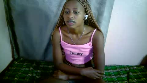 Snapshot of therry_heart chatting on November 11, 7:30 am hearty online show from November 11, 7:30 am