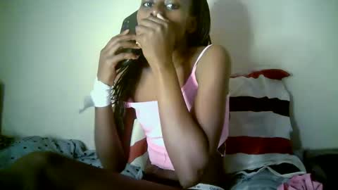 Snapshot of therry_heart chatting on May 1, 3:49 pm hearty online show from May 1, 3:49 pm