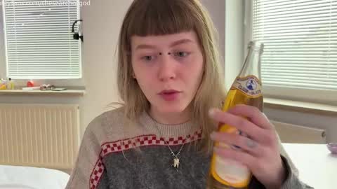 LISA                                            online show from April 19, 3:22 pm