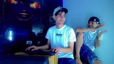 David y Daniel online show from June 28, 9:32 pm