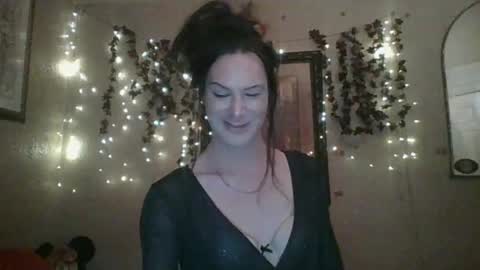 Snapshot of thesillymillie chatting on November 13, 2:54 am sillymillie0 online show from November 13, 2:54 am