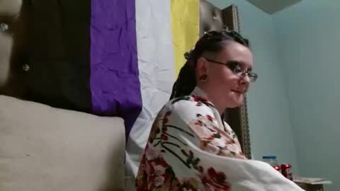 Siren of the Fae online show from December 4, 11:57 pm