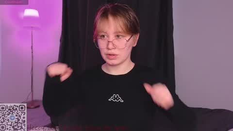 Lucia online show from March 24, 7:24 am