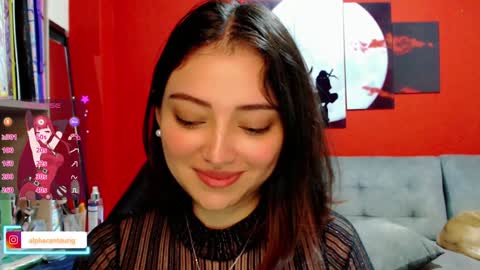 Snapshot of thesweethari chatting on January 26, 4:51 am I dont do real meetings My bio online show from January 26, 4:51 am