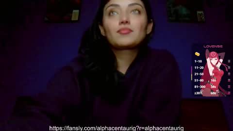 Snapshot of thesweethari chatting on February 20, 2:19 am I dont do real meetings My bio online show from February 20, 2:19 am