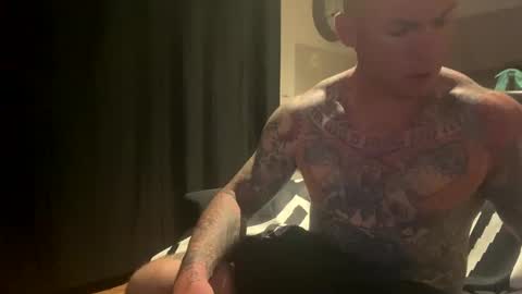Snapshot of thetattooed chatting on December 9, 10:00 am The tattooed online show from December 9, 10:00 am