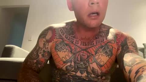 Snapshot of thetattooed chatting on December 13, 9:24 am The tattooed online show from December 13, 9:24 am