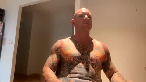 Snapshot of thetattooed chatting on December 16, 5:06 am The tattooed online show from December 16, 5:06 am