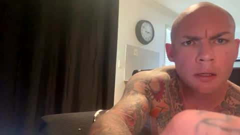 Snapshot of thetattooed chatting on December 20, 4:53 am The tattooed online show from December 20, 4:53 am