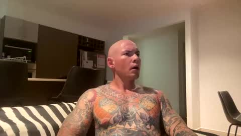 Snapshot of thetattooed chatting on December 21, 6:41 am The tattooed online show from December 21, 6:41 am