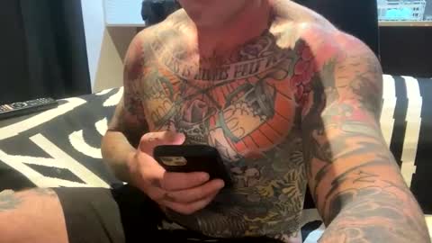 Snapshot of thetattooed chatting on December 28, 8:58 am The tattooed online show from December 28, 8:58 am