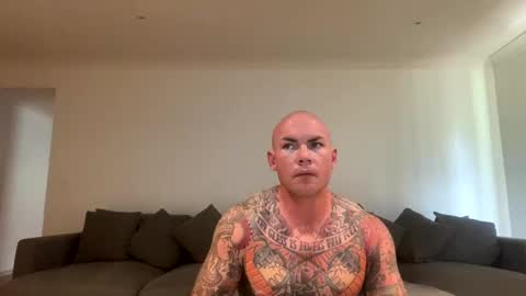 Snapshot of thetattooed chatting on January 5, 3:43 am The tattooed online show from January 5, 3:43 am