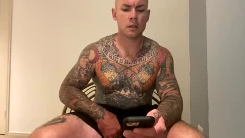 Snapshot of thetattooed chatting on January 5, 12:10 pm The tattooed online show from January 5, 12:10 pm