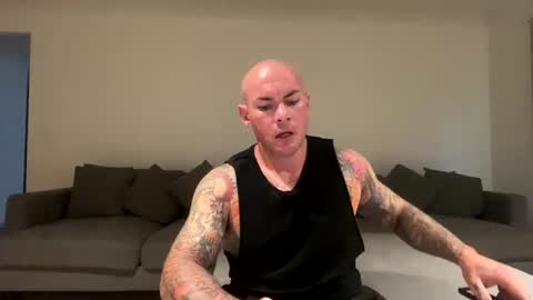 Snapshot of thetattooed chatting on January 10, 7:35 am The tattooed online show from January 10, 7:35 am