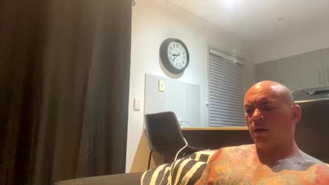 Snapshot of thetattooed chatting on January 10, 10:39 am The tattooed online show from January 10, 10:39 am