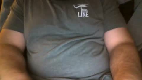 Snapshot of thethril1990 chatting on May 10, 12:16 am Thethrill online show from May 10, 12:16 am