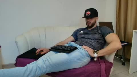 TheTopAlex online show from April 16, 3:51 am