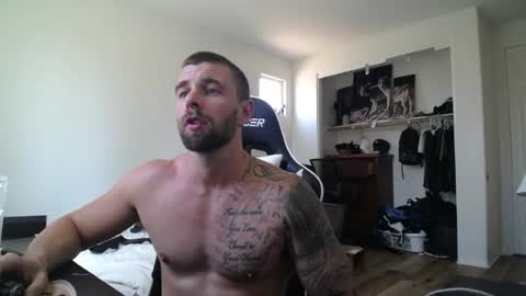Snapshot of theufcfan_8181 chatting on June 26, 9:52 pm troy online show from June 26, 9:52 pm