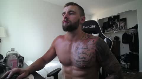 Snapshot of theufcfan_8181 chatting on July 3, 11:00 pm troy online show from July 3, 11:00 pm
