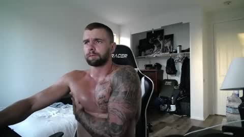 Snapshot of theufcfan_8181 chatting on July 18, 2:49 am troy online show from July 18, 2:49 am