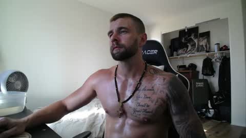 Snapshot of theufcfan_8181 chatting on July 21, 12:13 am troy online show from July 21, 12:13 am