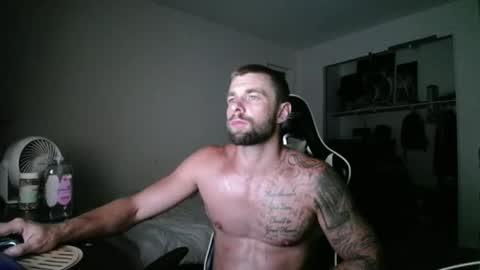 Snapshot of theufcfan_8181 chatting on July 26, 4:20 am troy online show from July 26, 4:20 am