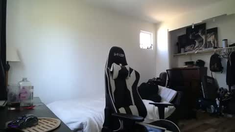 Snapshot of theufcfan_8181 chatting on July 27, 7:32 pm troy online show from July 27, 7:32 pm