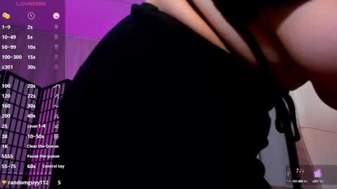 Liz online show from December 2, 5:26 pm